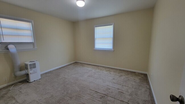 Building Photo - 5408 Speedway Ave