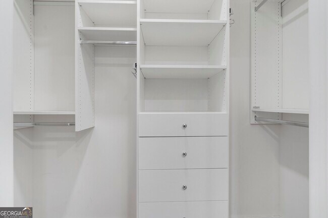 Building Photo - 371 Pratt Dr SE