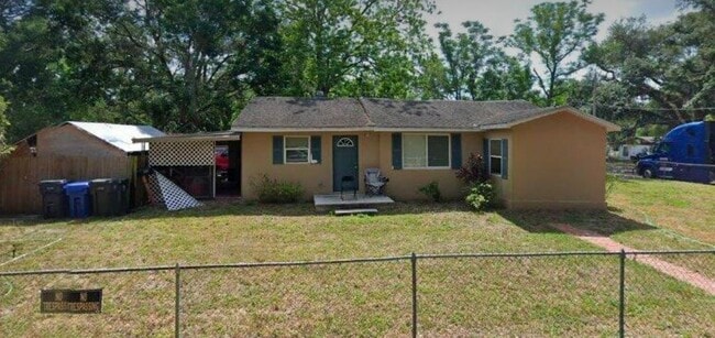 Building Photo - 11617 Grovewood Ave