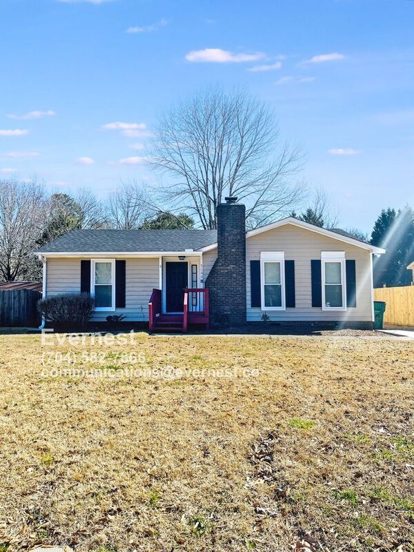 Primary Photo - 3100 Chenango Dr