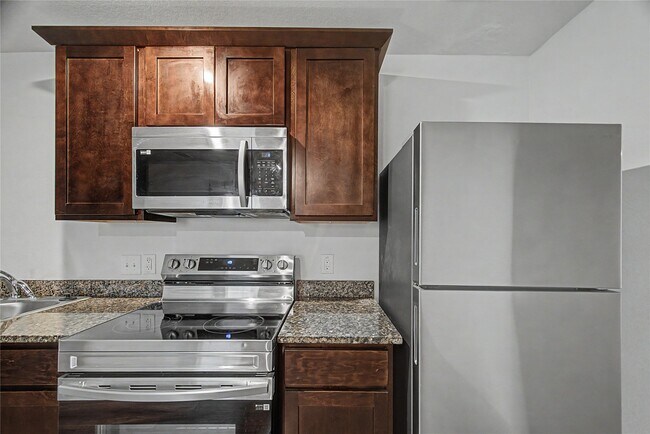 Building Photo - 5409 Nielan St