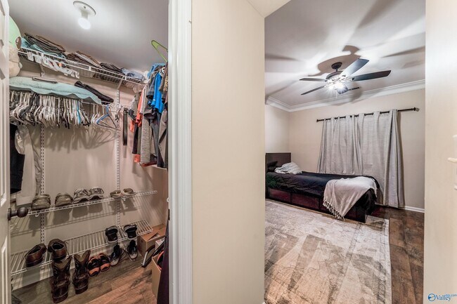 Building Photo - 10007 Meredith Ln SE