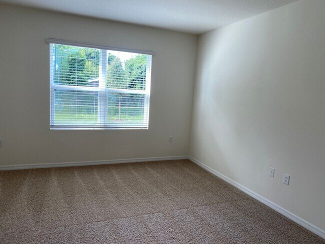 Building Photo - 956 Brooklet Dr
