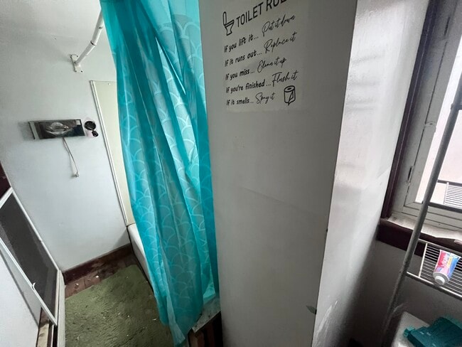 Building Photo - 1515 House