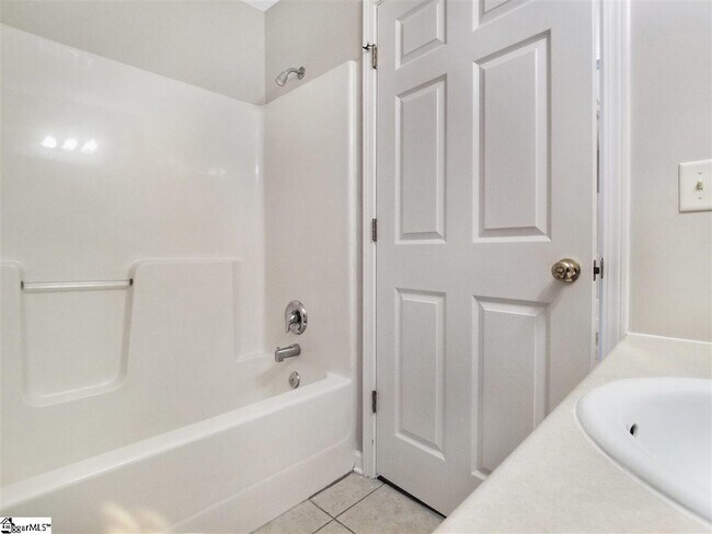 Building Photo - 915 Black Snake Rd