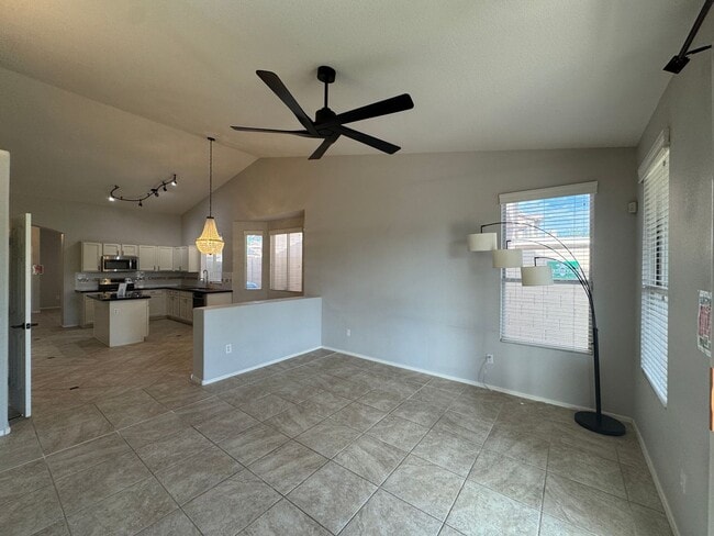 Building Photo - 4 Bedroom Home W/ Pool Available in Tatum ...