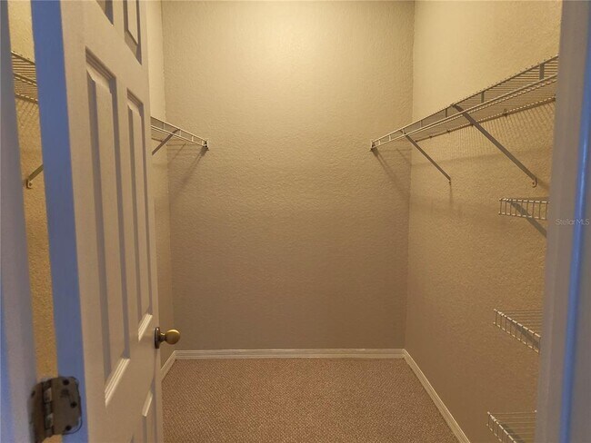 Building Photo - 826 Grand Regency Pointe