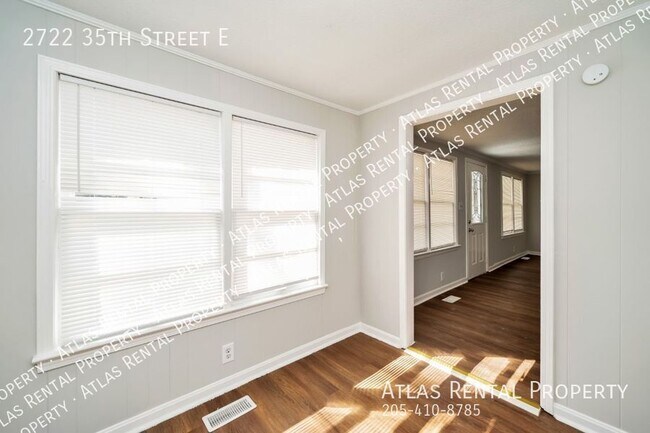 Building Photo - 2722 35th St E