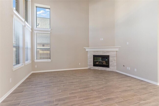 Building Photo - 4207 Maple Glen Dr