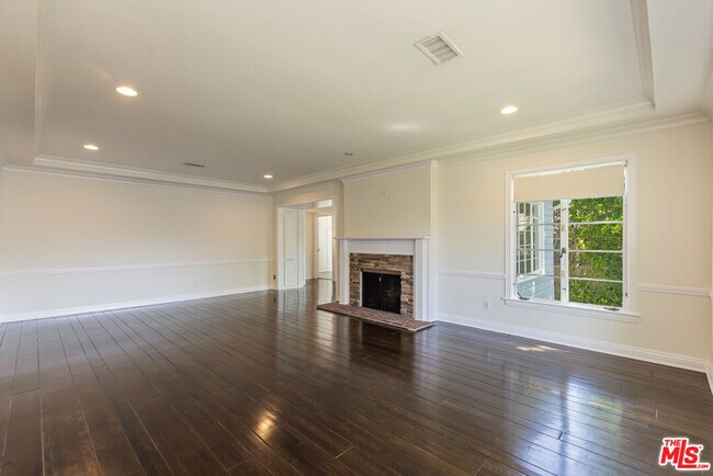 Building Photo - 11339 Thurston Pl