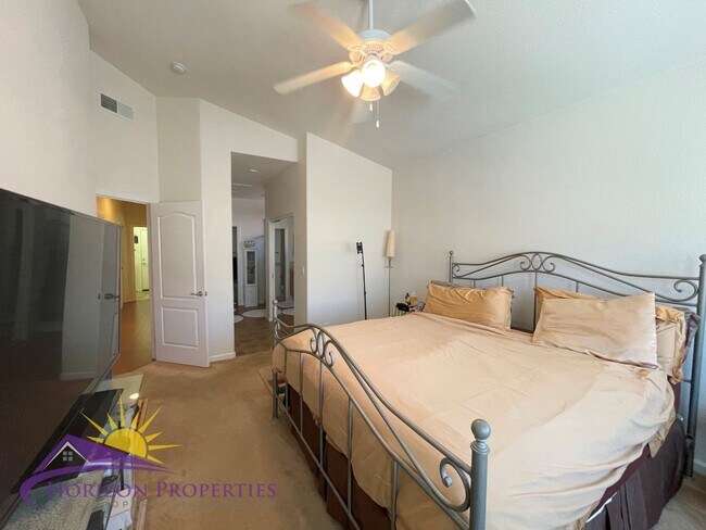 Building Photo - Beautiful Folsom! 3 Bed 2 Bath 1,468 Sq. Ft. Empire Ranch Home in Folsom