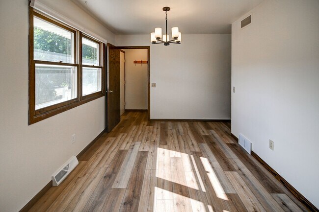 Building Photo - Katzfey-6715-6717 Century Ave