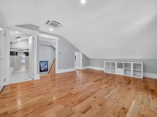 Building Photo - 70 Sherman Pl