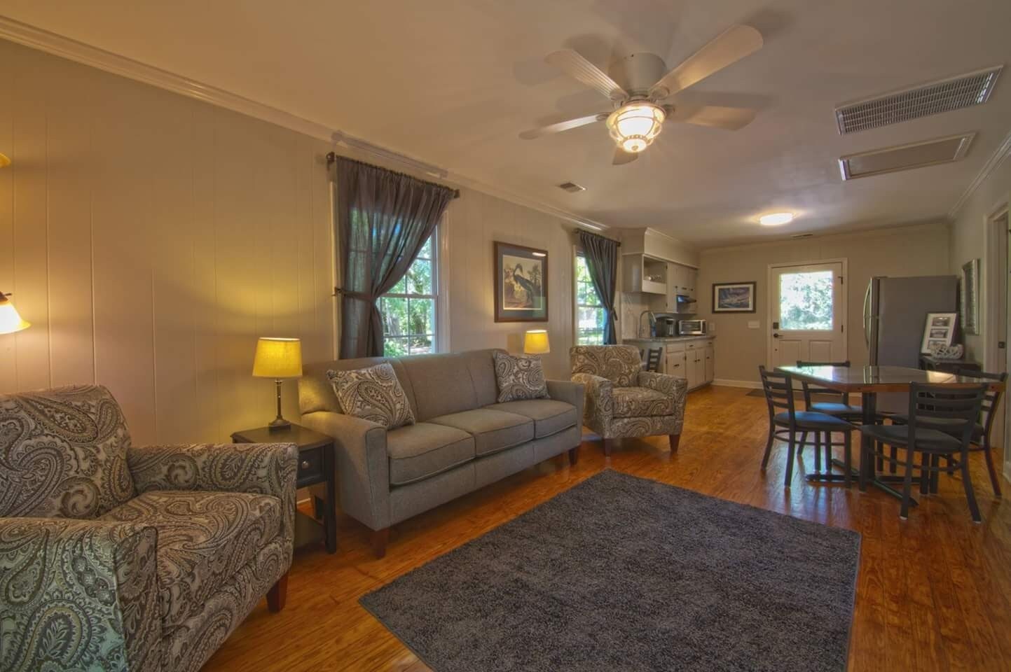 Building Photo - 124 Bluffview Ln