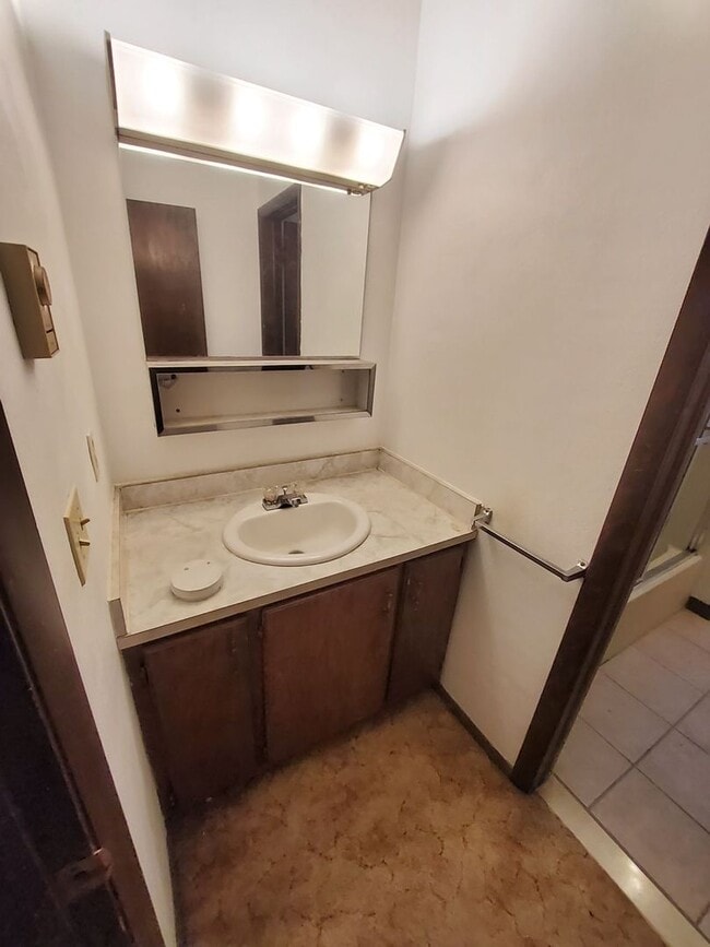 Building Photo - Spacious Townhome in Exeter, PA!