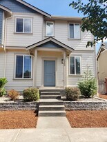 Building Photo - 1550 Craig Rd SE