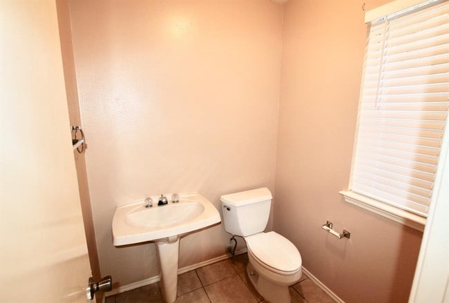 Building Photo - 3611 Darnell Ct