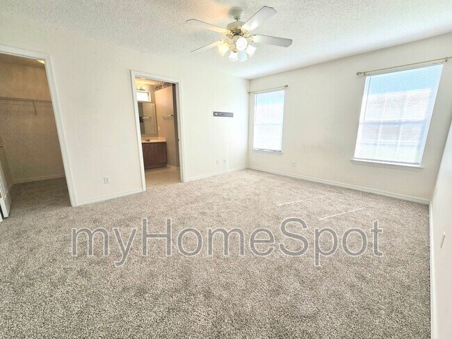 Building Photo - 2497 Redoubt Ave