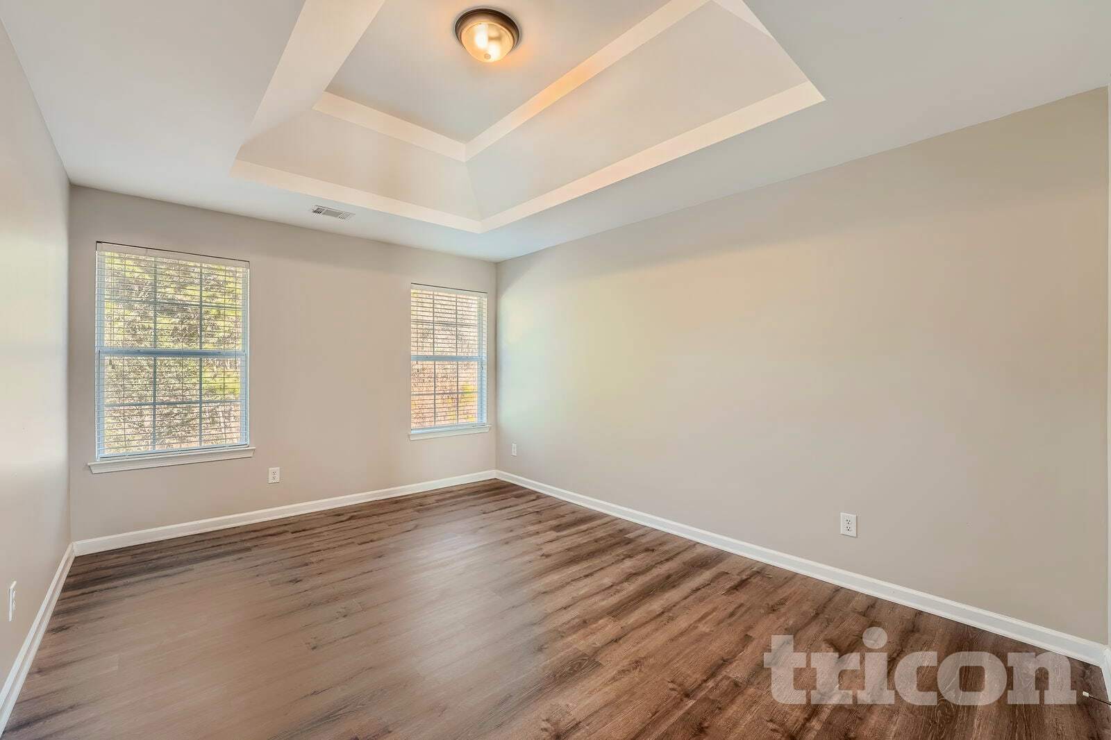 Building Photo - 5190 Hopewell Manor Dr