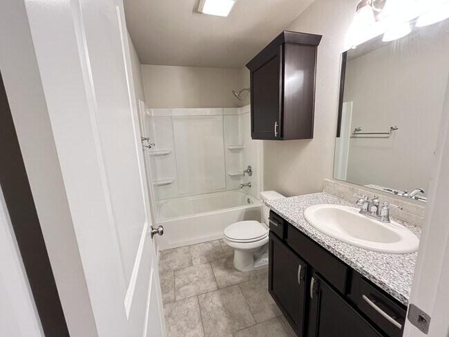 Building Photo - 2339 143rd St