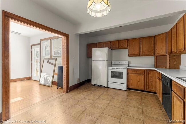 Building Photo - 7737 Senator St