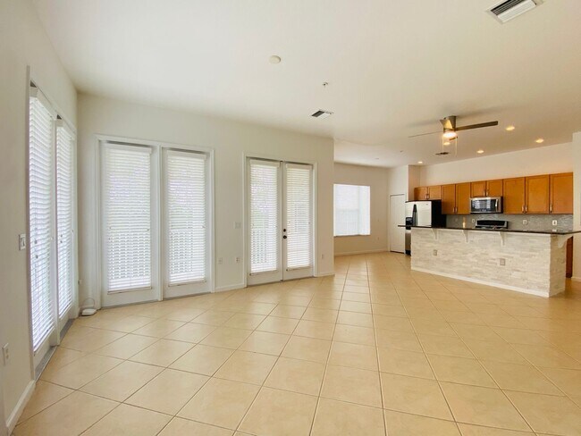 Building Photo - Baldwin Park Beauty! 3 Bed, 2 Bath 3rd Flo...