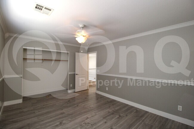 Building Photo - 44390 W McClelland Dr