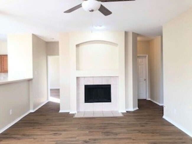 Building Photo - Charming 3-Bedroom Home with Open Floor Plan & Great Community Amenities!