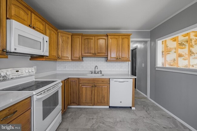 Building Photo - 816 Lincoln St