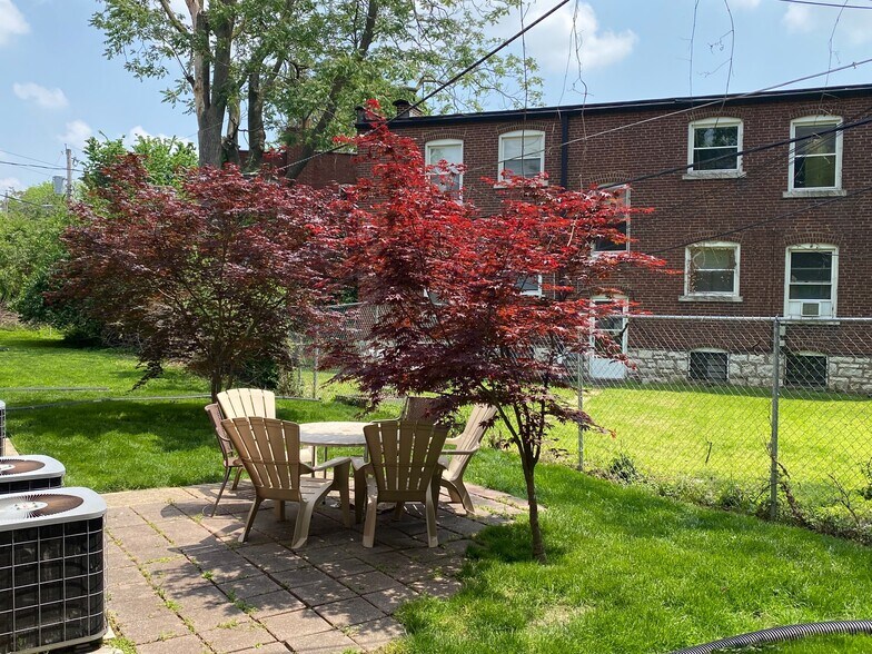 Building Photo - 2130 Maury Ave