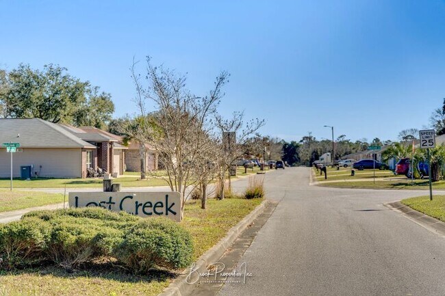 Building Photo - 711 Forgotten Creek Ln
