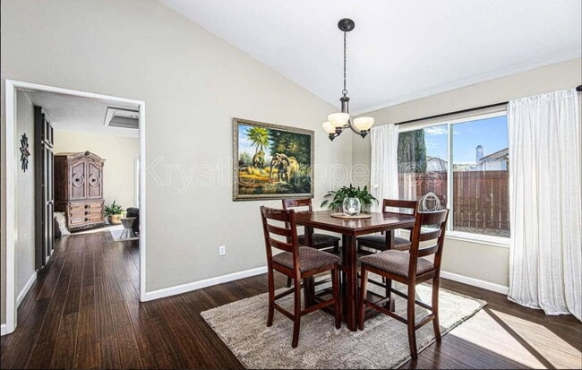 Building Photo - 217 Foulkstone Way