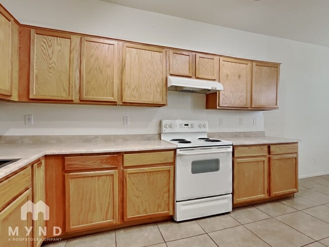 Building Photo - 2204 W San Tan Hills Dr
