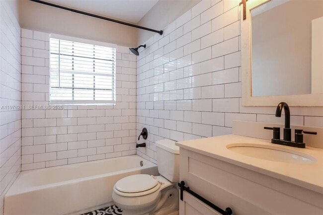 Building Photo - 10837 NW 46th Dr