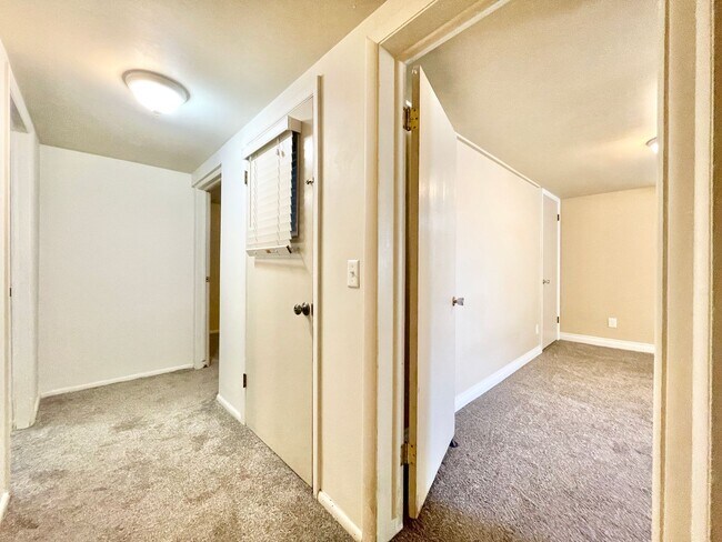 Building Photo - 3671 S 2300 E