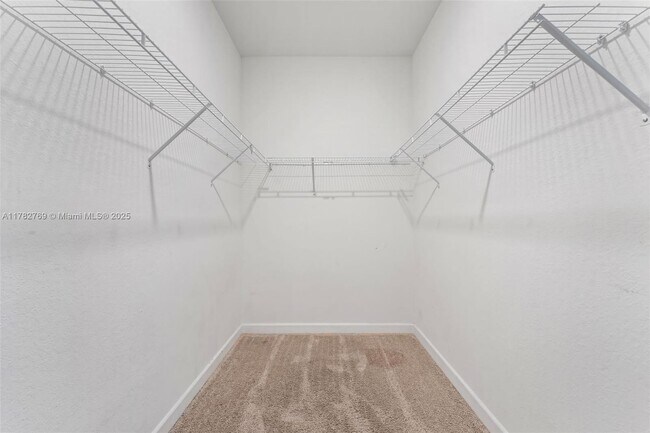 Building Photo - 1161 SW 6th Ct