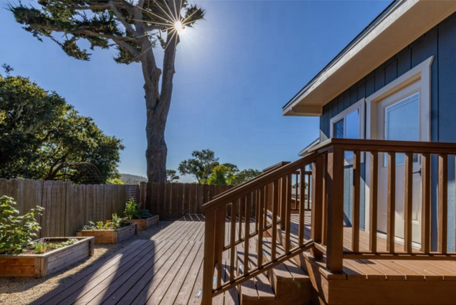 Building Photo - Pacific Grove 3 Bedroom Gem