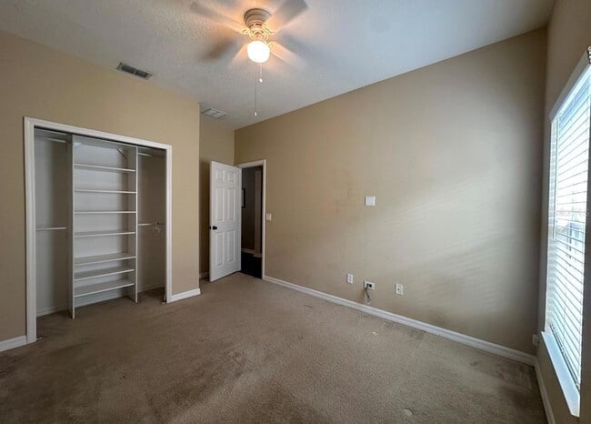 Building Photo - 15245 Stonebriar Way