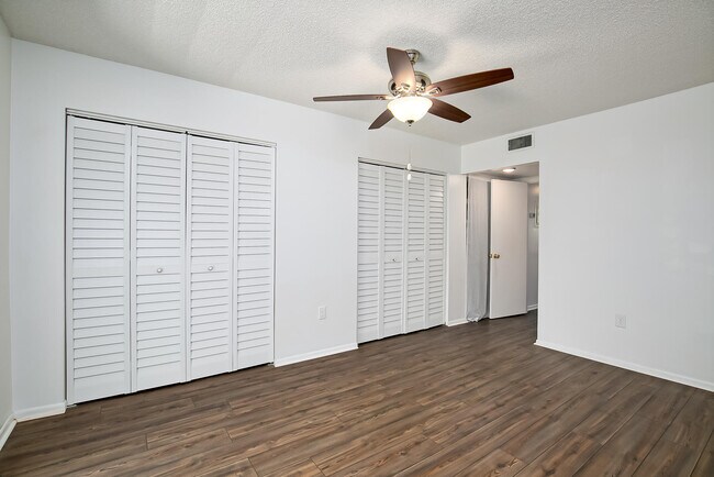 Building Photo - 1151 Carlton Ct
