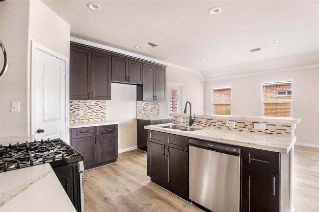 Building Photo - 322 Carlos Leal Dr