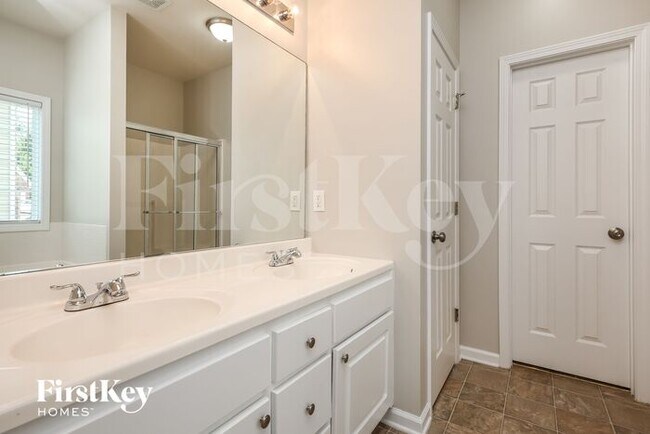 Building Photo - 4255 Mulberry Ridge Ln NE