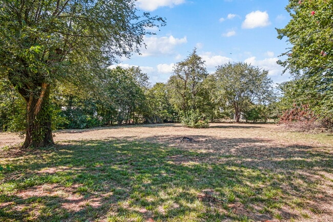 Building Photo - 3009 SE 18th St