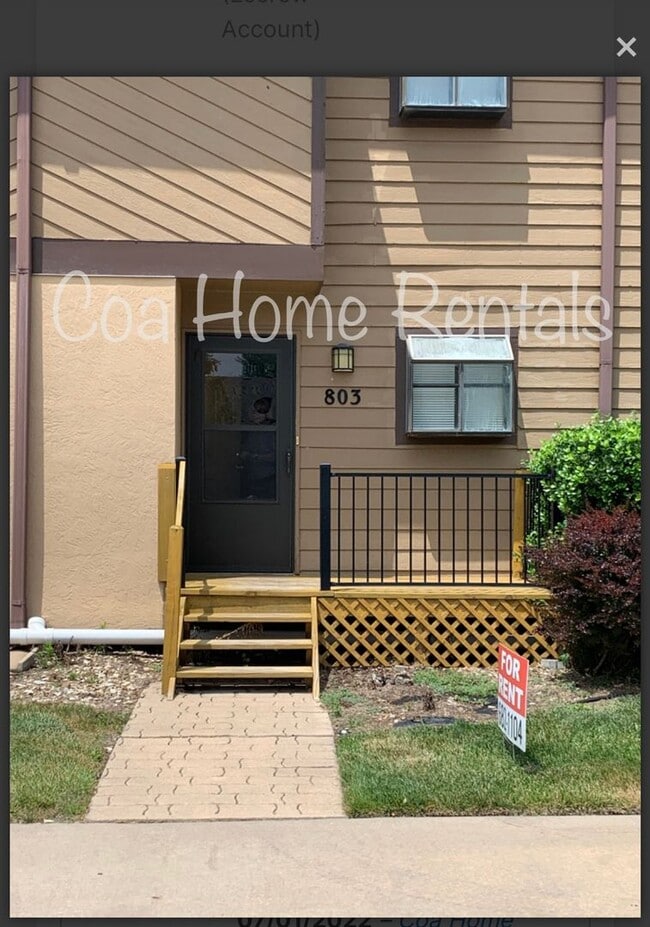 Building Photo - East Side Condo