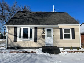 Building Photo - 8634 W Burleigh St
