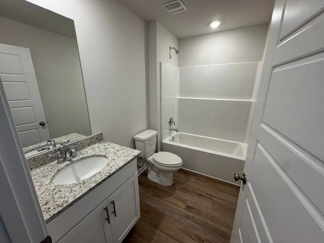 Building Photo - 164 Pruitt Dr