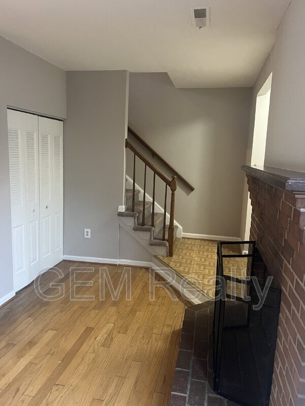 Building Photo - 2214 Hamway Dr