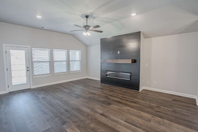Building Photo - 3729 Alta Vis Dr