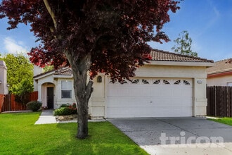 Building Photo - 408 Falcon Dr