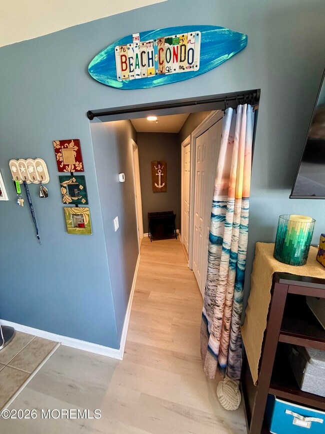 Building Photo - 1810 Central Ave