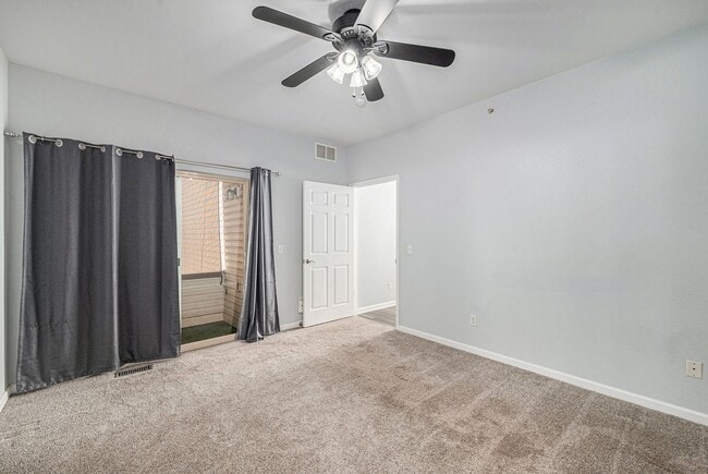 Building Photo - Spacious 2 bedroom home in the heart of Pa...